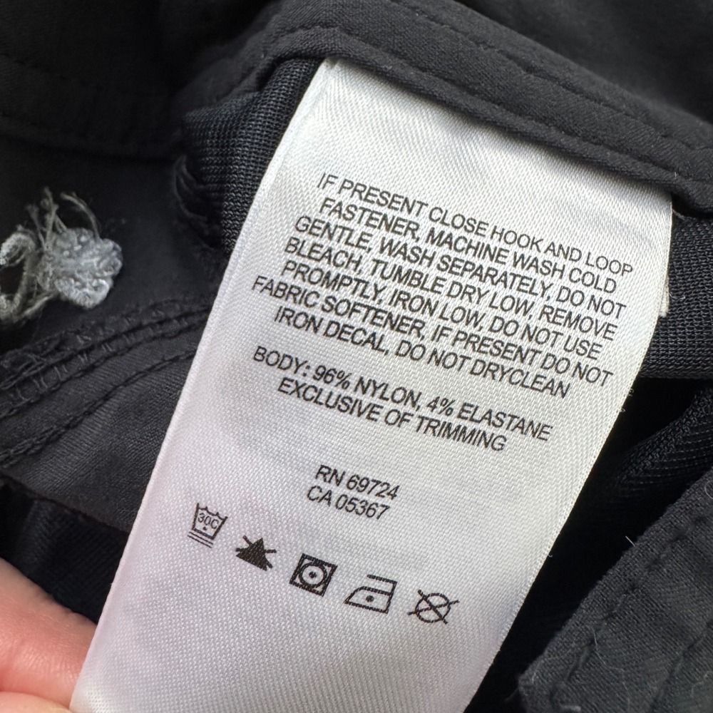 Columbia Omni-Shield Cargo Hiking Pants Womens 4 Black Nylon Roll‎ Up Drawstring - Picture 4 of 8